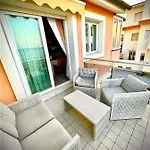 Conero Casa - Di Numana In Via Litoranea 101 Sul Mare Vista Con Parcheggio Esclusivo *